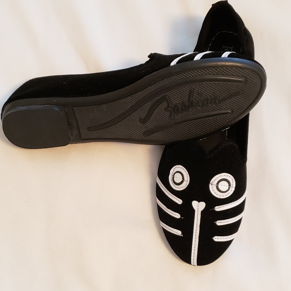 Woman blackflat shoes